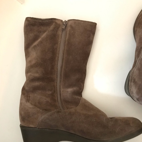 Richard Draper Brown Suede & Shearling Wedge Boots - Picture 5 of 7